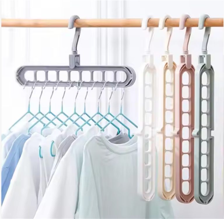 9-Hole Foldable Hanger