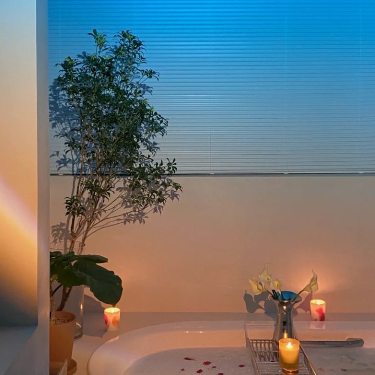 1.6M Sunset Projection Lamp – Ambient Lighting for Home & Live Streaming